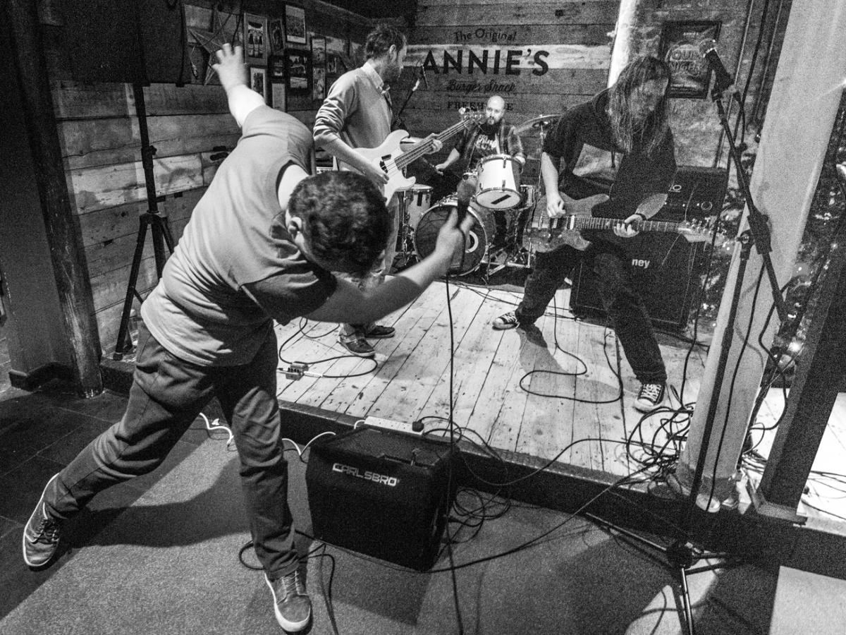 White Skull Death Snakes of Death @ Annie's Burger Shack, 31st December 2019