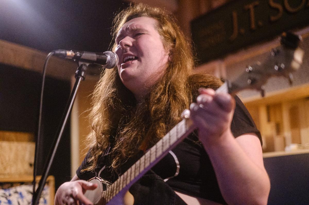 Girl Size Dog Bed @ JT Soar, 30th November 2025